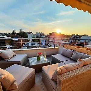 https://shik-chic-in-the-heart-of-burgas5min-from-beachnew.burgashotels.net