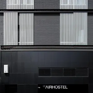 Hostal Airhostel Barcelona Airport 24h