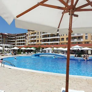 Апартаменты Menada Royal Sun